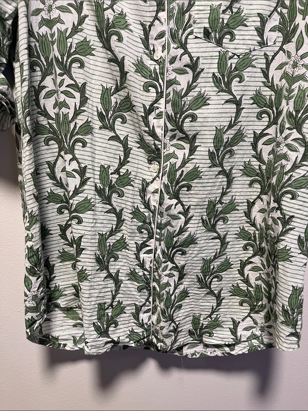 JULIA AMORY Green Floral-Print Button-Down Cotton Husband Shirt, Size M - Picture 3 of 7